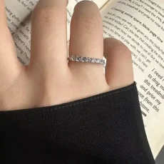 انگشتر نقره زنانه نگین دار مناسب استفاده روزمره