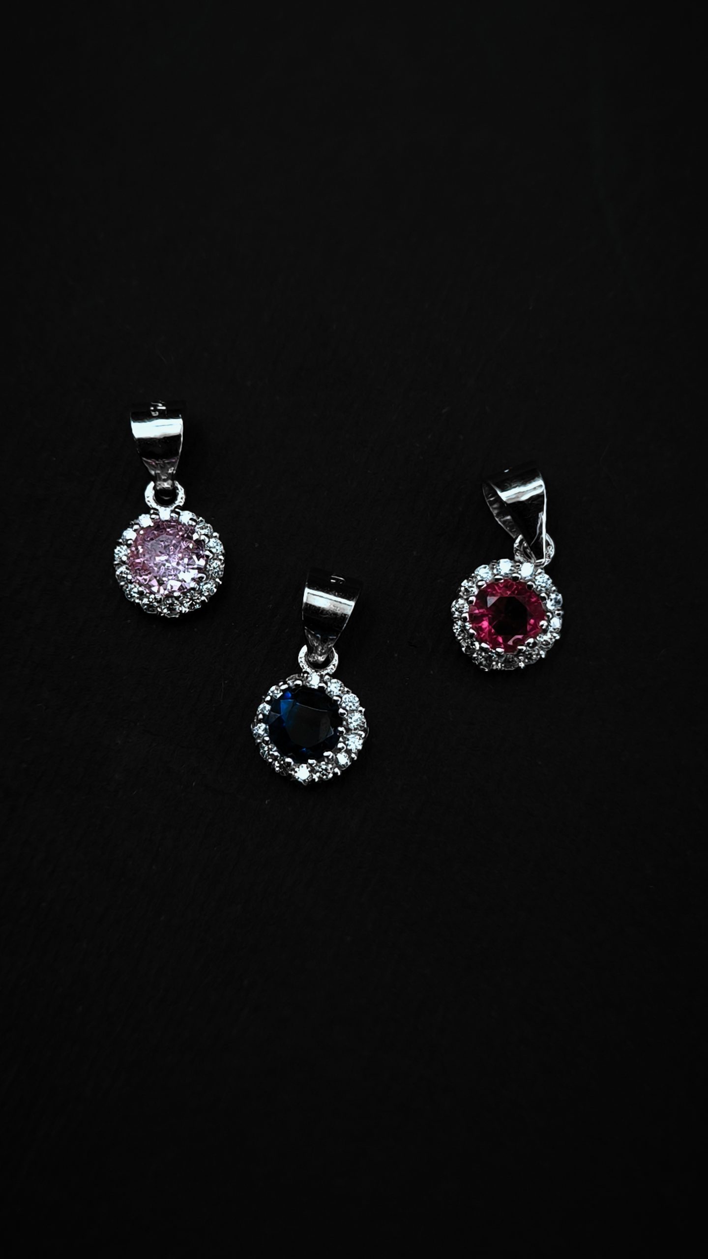 پلاک نقره با سنگ جذاب زیرکنیوم ایتالیاایی |0.92گرم|